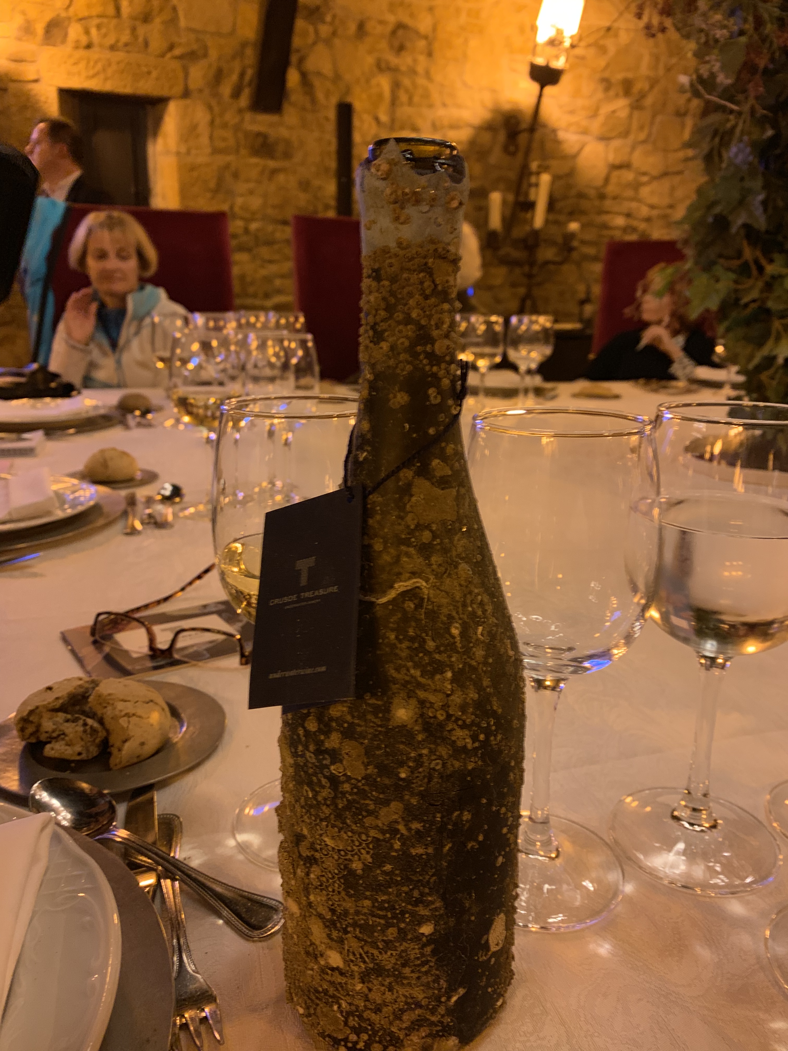 Crusoe Treasure: A Spanish Underwater Winery