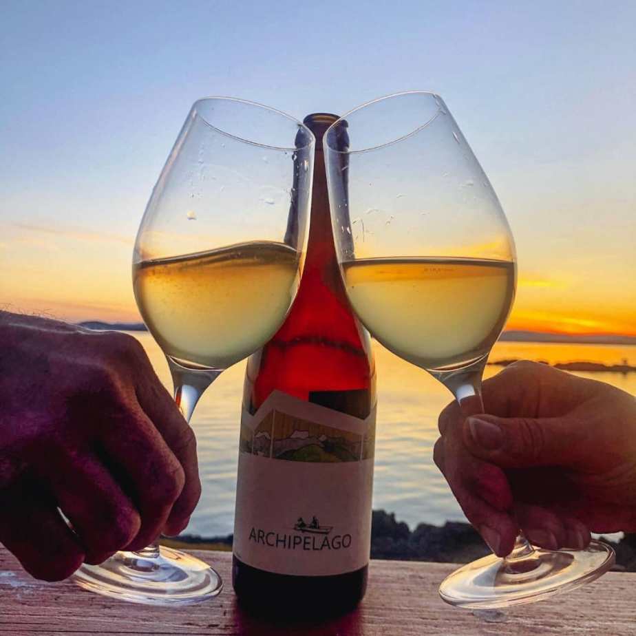 Artful Aperitifs: New San Juan Island Wine Sparkles