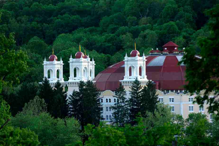 West Baden Springs Resort: Southern Indiana’s calming oasis