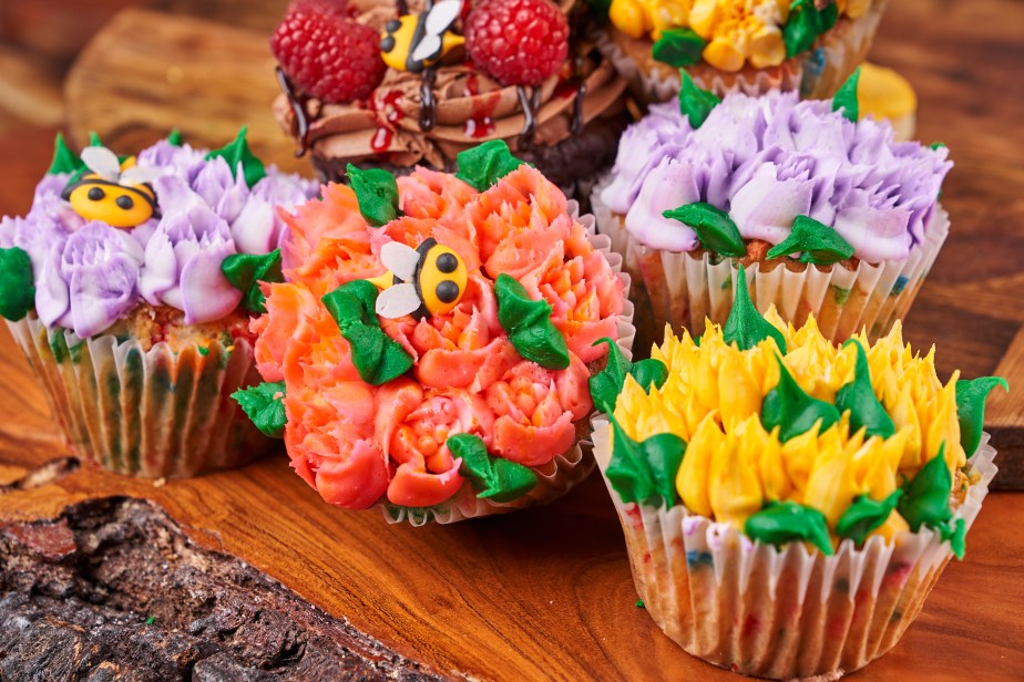 Try One or All of These 11 Great Cakes in Honor of  Duncan Hines