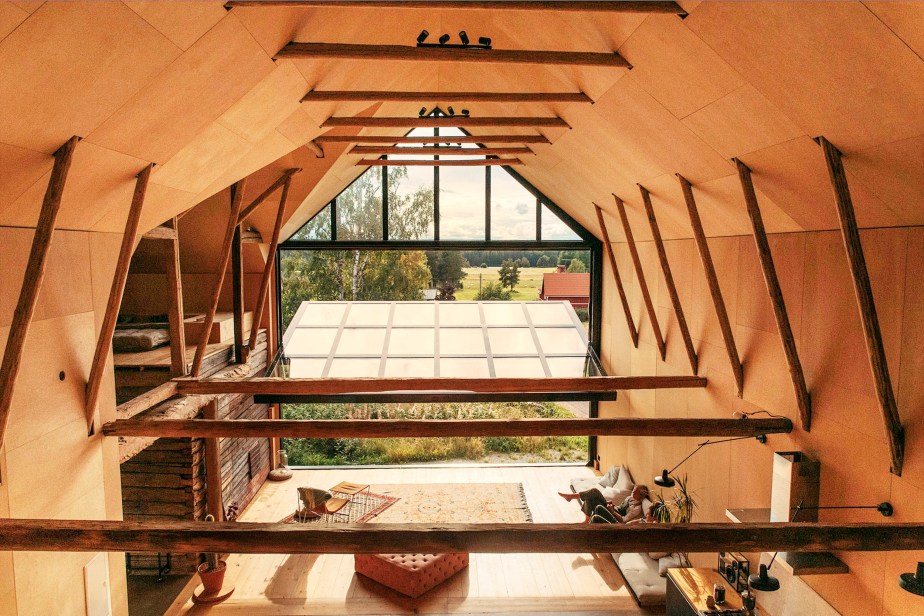 RELAX DEEP BELOW THE GROUND IN A NEW “LADY OF THE MINE’’