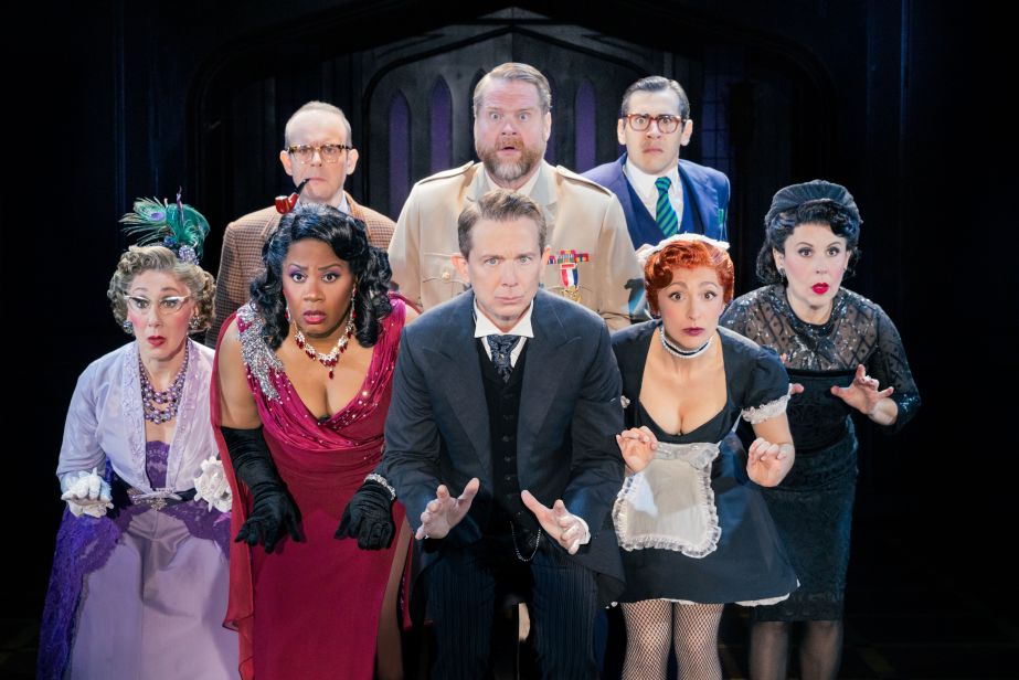 Clever ‘Clue’  brings laughs and suspense to Chicago stage