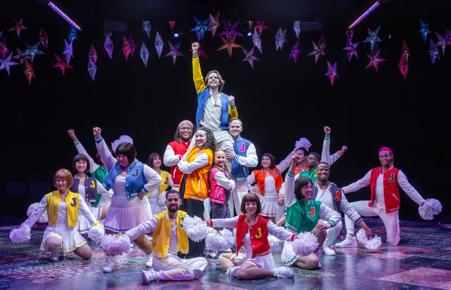 Rousing performance of  ‘Joseph’ enlivens Marriott Theatre stage in Lincolnshire