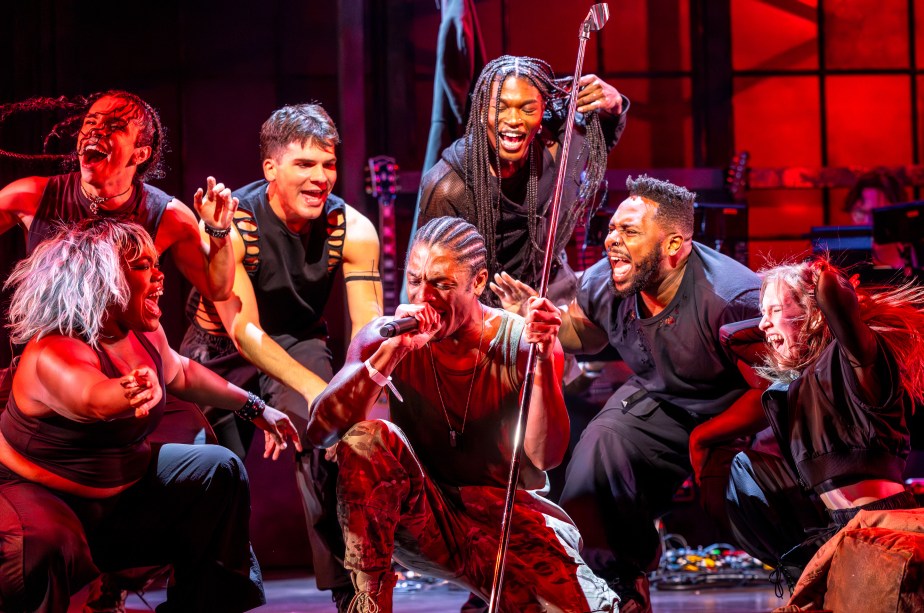 ‘Revolution(s)’ lights up the stage of The Goodman Theatre.
