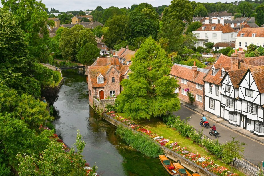 Luxury Travel:  The 8-Day Rolls-Royce Phantom Experience