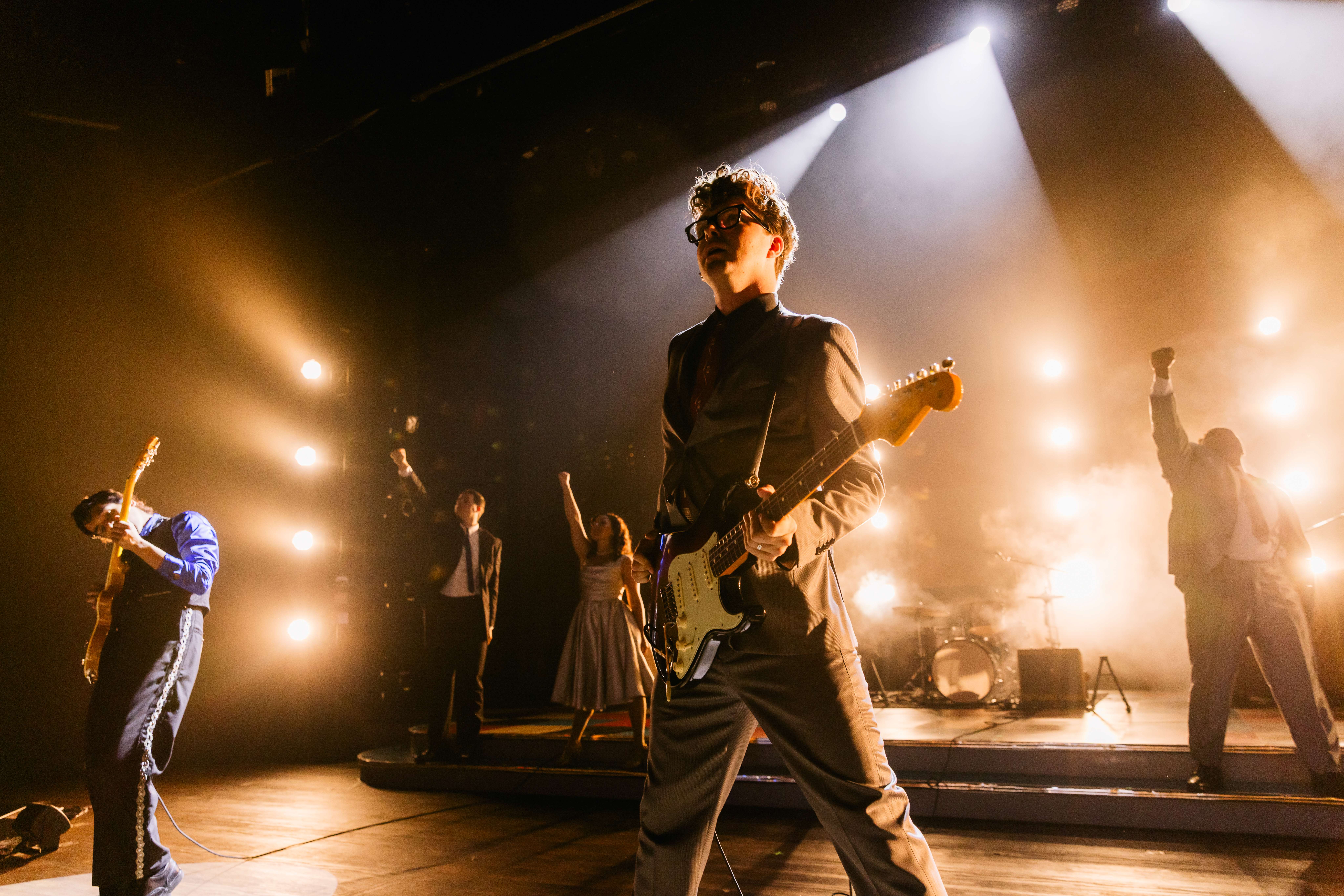 Headline: ‘Buddy’ rocks the stage at Drury Lane Theatre